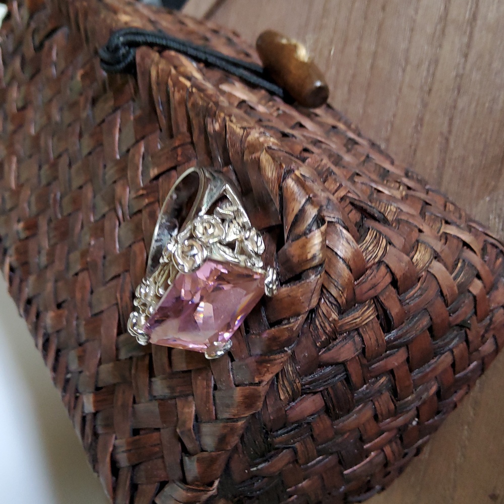 Elegant Silvertone Pink Stone Ring - Picture 1 of 7